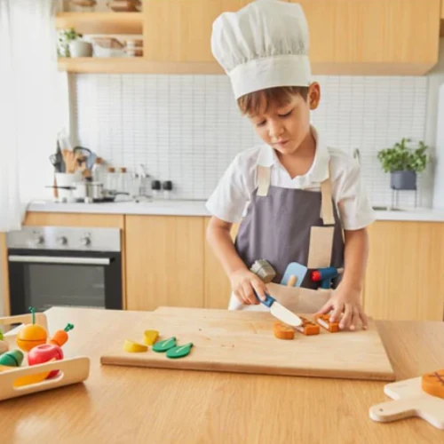 Plan Toys Chef Set 2 Plan Toys Chef Set - Image 2