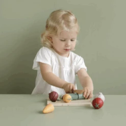 Little Dutch Wooden Cutting Vegetables -Stokke Store 40 386e3242 0a30 43a5 b36b 53e76de1d3ba