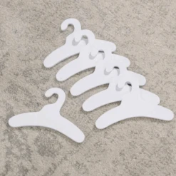 KidKraft Lil Dolls Armoire -Stokke Store 4 56dfc4e0 e543 4b7b b897 1b31c1bcdd16