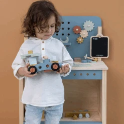 Little Dutch Workbench -Stokke Store 4 f4cf8ee3 3c6f 48f9 98b9 3458965c7d7b