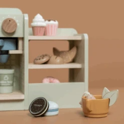 Little Dutch Coffee Corner 9 Little Dutch Coffee Corner -Stokke Store 5 14b7d509 55cf 4aae aff4 bfb6bd5c2e79