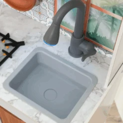 KidKraft Taverna Play Kitchen -Stokke Store 94 7f7f8380 7d1b 4196 a1fa d04d0cc2d47d