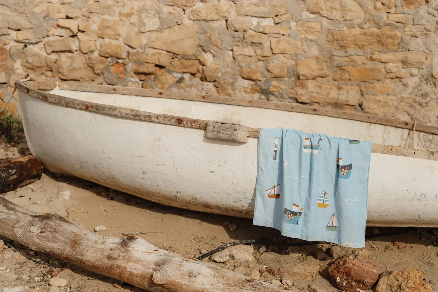 Little Dutch Beach Towel Sailors Bay 5 Little Dutch Beach Towel Sailors Bay - Image 5