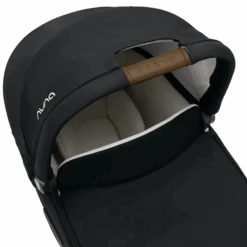 Nuna Car Seat Cari™ Next Caviar 16 Nuna Car Seat Cari™ Next Caviar -Stokke Store Nuna CARInext caviar handle GL Web f186