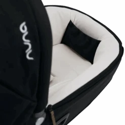 Nuna Car Seat Cari™ Next Caviar 18 Nuna Car Seat Cari™ Next Caviar -Stokke Store Nuna CARInext caviar pocket GL Web 36e6