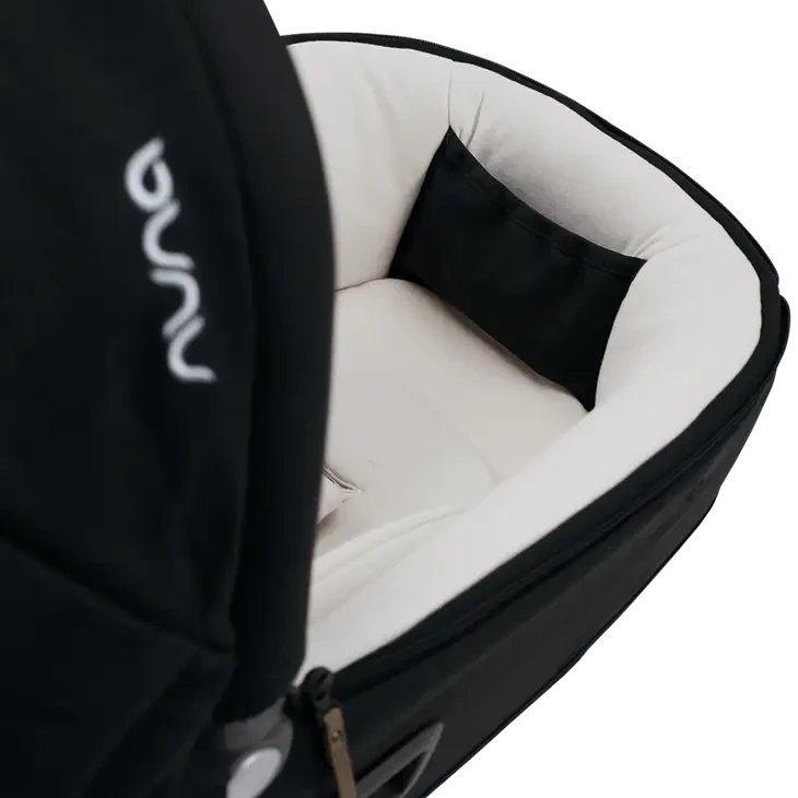 Nuna Car Seat Cari™ Next Caviar 9 Nuna Car Seat Cari™ Next Caviar - Image 9