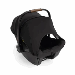 Nuna Pipa™ Urbn Caviar -Stokke Store Nuna PIPAurbn Caviar Angle DD GL web c9bf