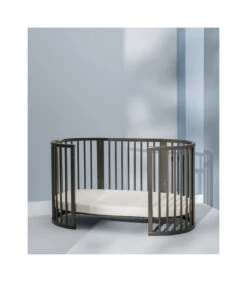 Stokke® Sleepi™ Bed V3 Hazy Grey -Stokke Store SleepiBed Open HazyGrey 220225 004 eCom 4fb125b4 16fa 4d29 ae7b 046b905daa30