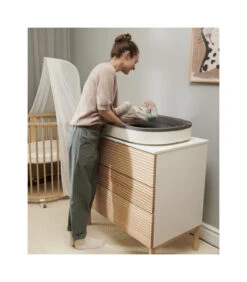 Stokke® Sleepi™ Dresser 9 Stokke® Sleepi™ Dresser -Stokke Store SleepiDresser Natural ChngPad 220419 0054 eCom