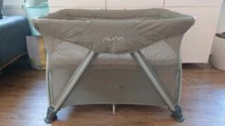 Nuna Sena Air Cot - Thyme -Stokke Store bdf225a8 ceed 427a 9f2e 65bfa09c58cc