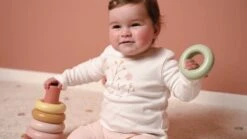 Little Dutch Stacking Rings Pink -Stokke Store maxresdefault d6740d08 c570 4998 bd5d 10ad985c1171